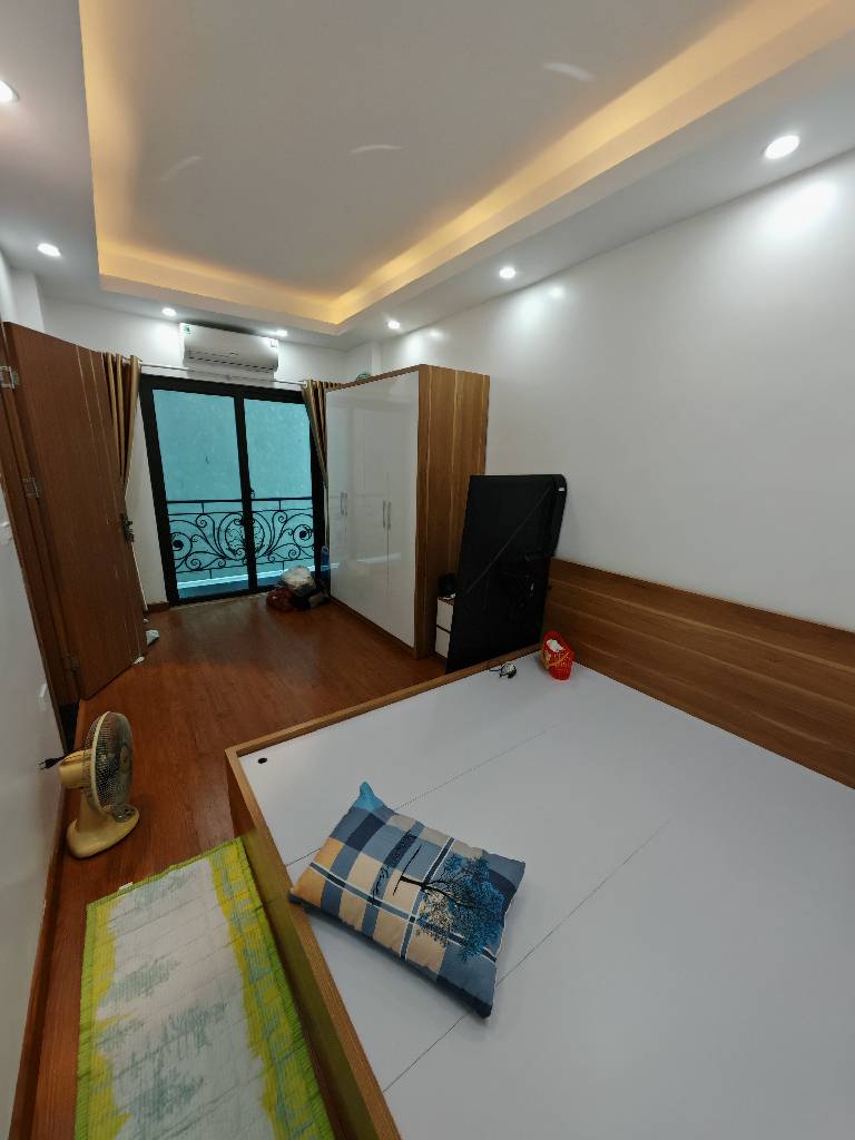 LIÊN MẠC - NHÀ MỚI 6 TẦNG - THANG MÁY - Ô TÔ ĐỖ CỬA - FULL NỘI THẤT ĐẸP